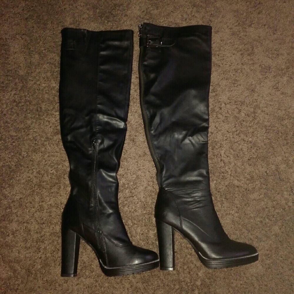 High heeled dress boots